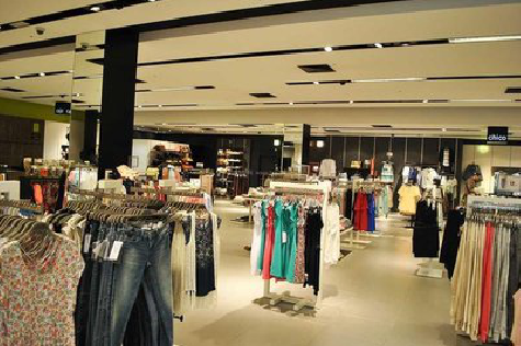  大英商场里的店面怎么装修？